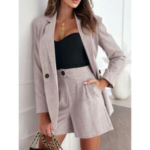 Everyday The Label Women Light Gray Shorts